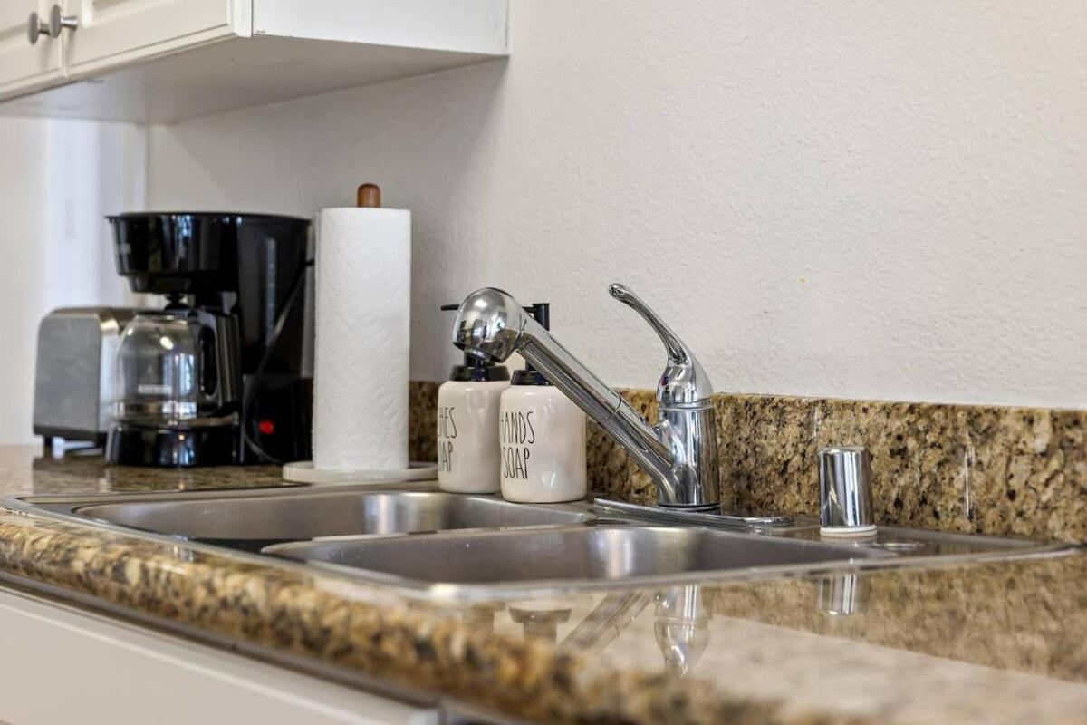 The Lapis Haven -ocean Views 3br Retreat Pool, Gym Jacuzzi